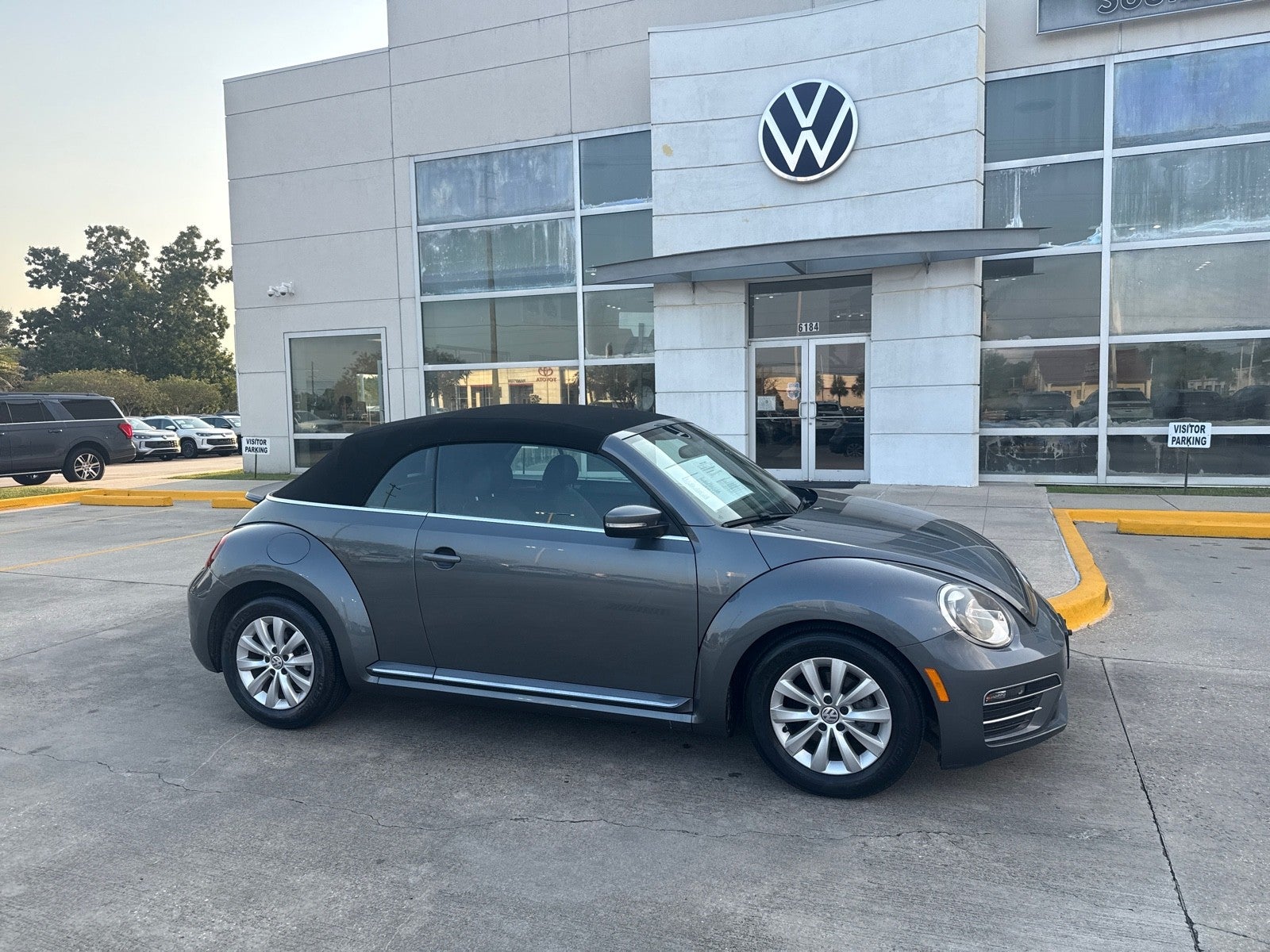 2018 Volkswagen Beetle Convertible S