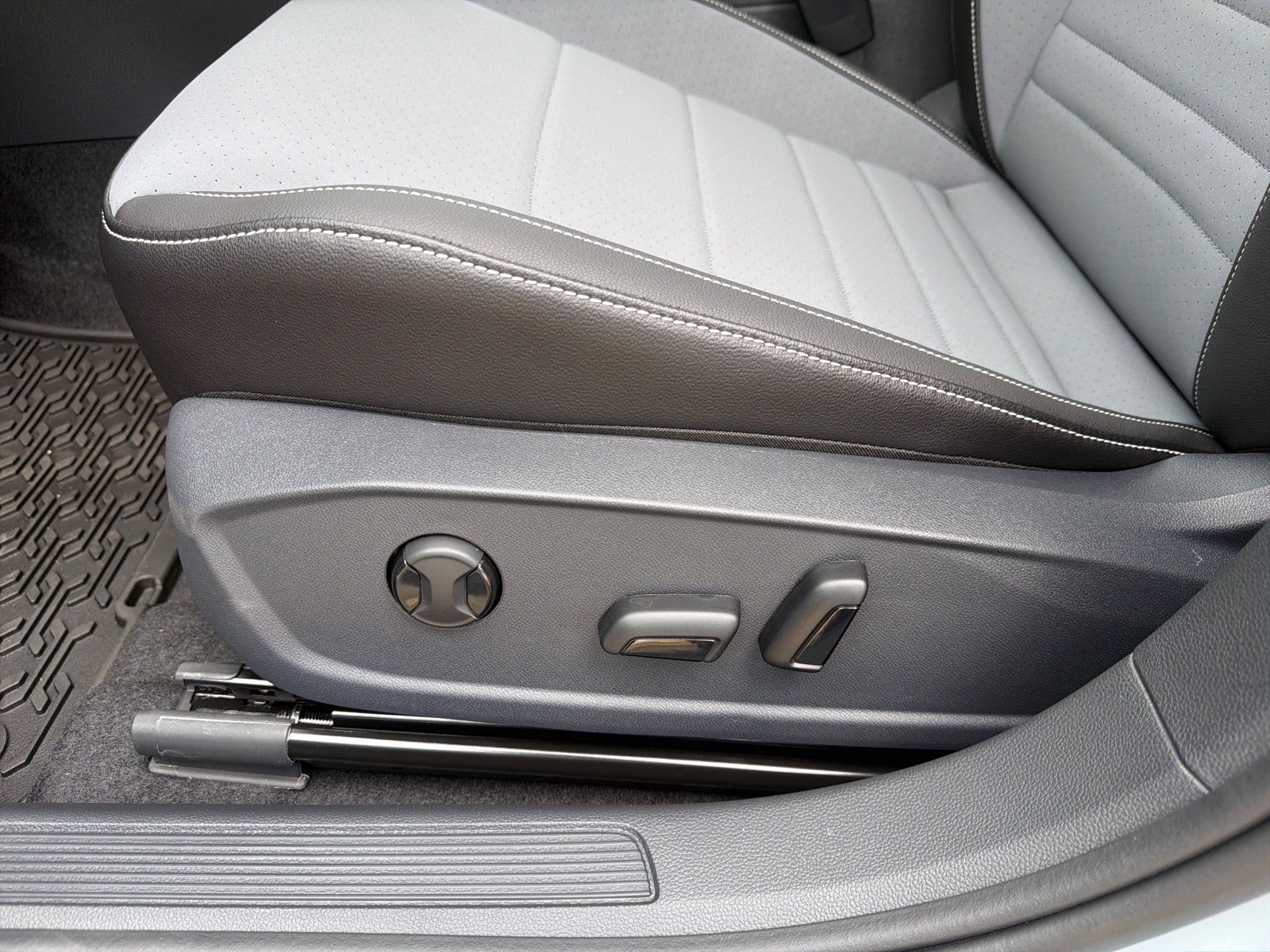 2026 Volkswagen Jetta SE Auto