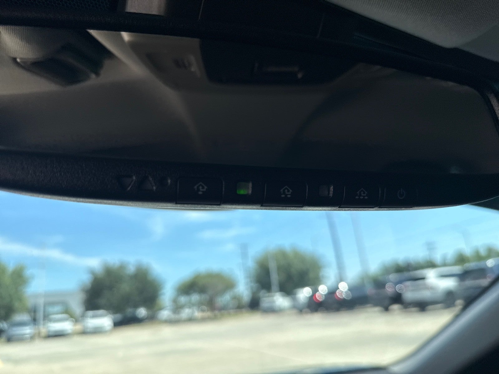 2019 Toyota Camry SE Auto (Natl)