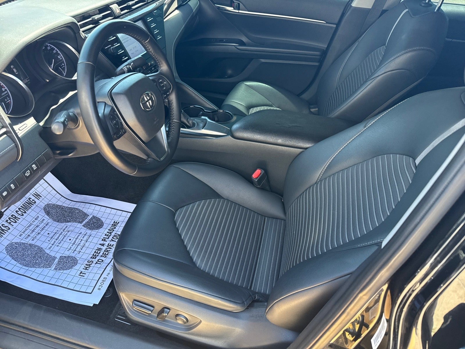 2019 Toyota Camry SE Auto (Natl)