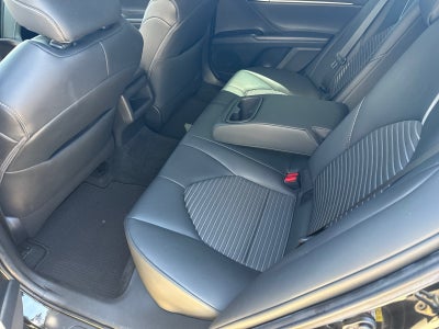 2019 Toyota Camry SE Auto (Natl)