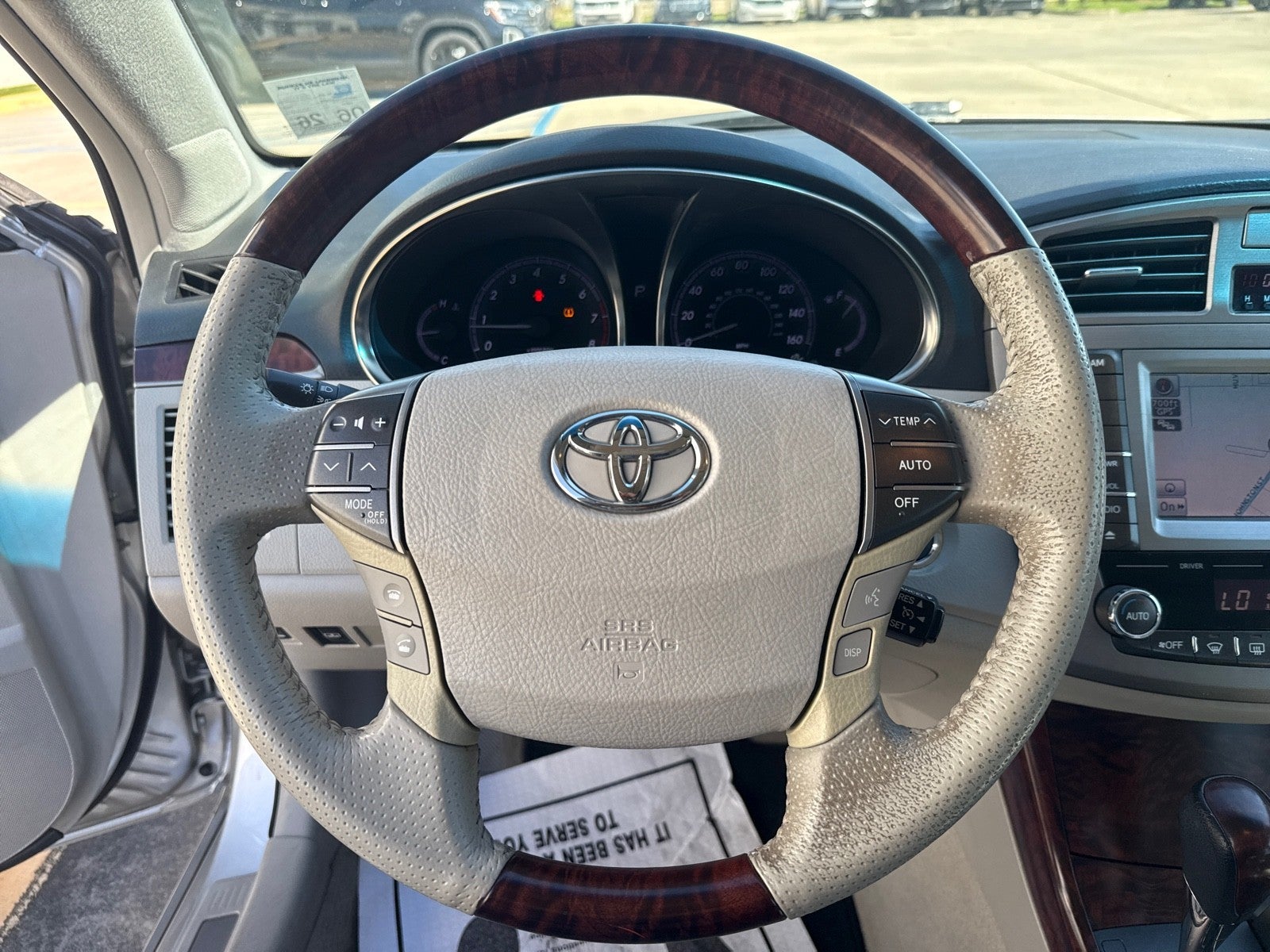 2011 Toyota Avalon 4dr Sdn (Natl)