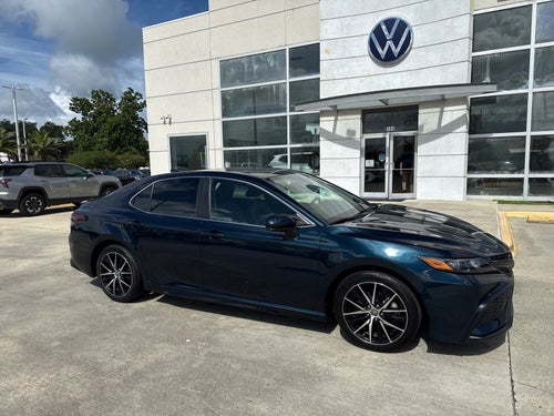 2021 Toyota Camry SE Auto (Natl)