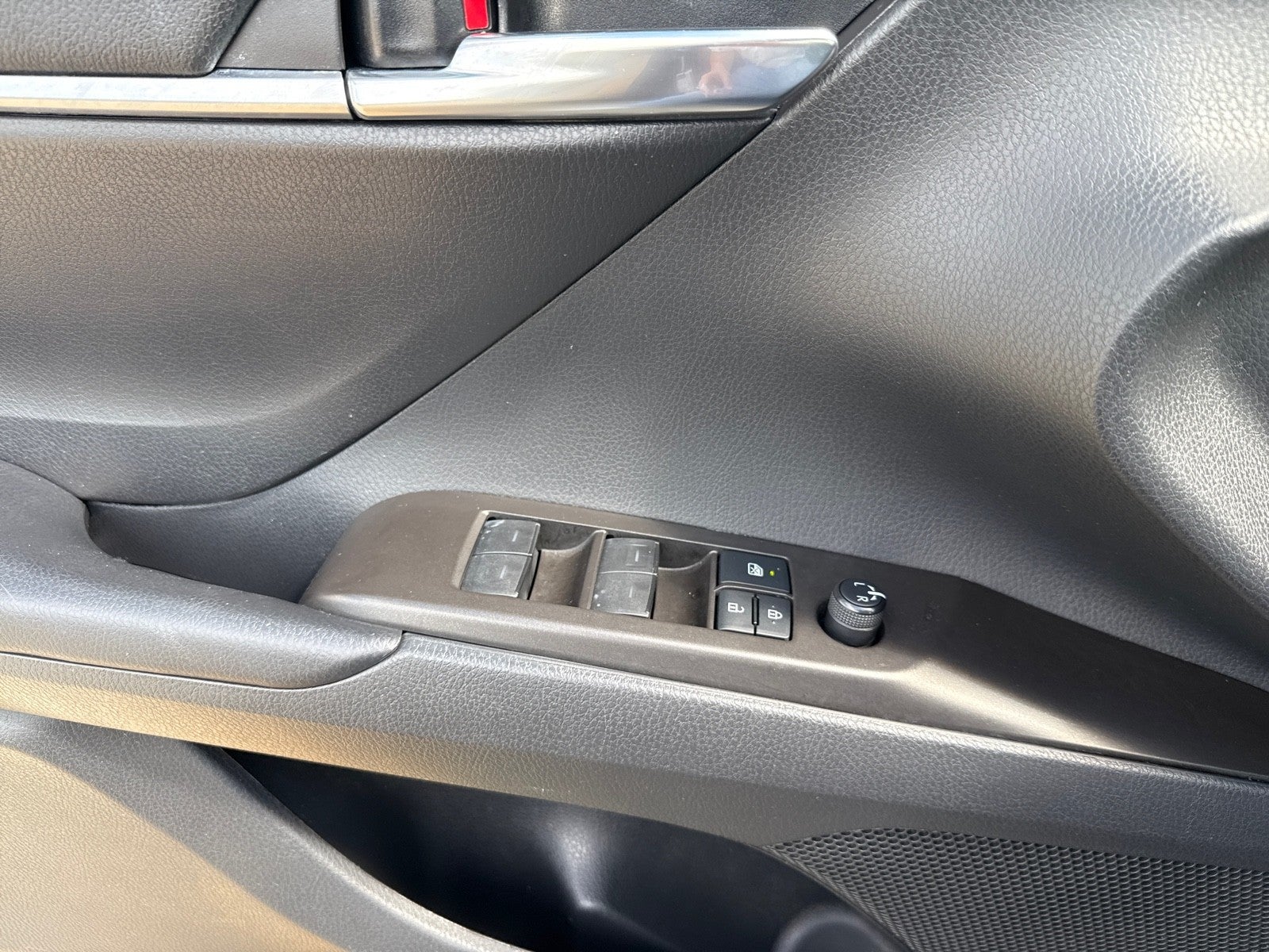 2021 Toyota Camry SE Auto (Natl)