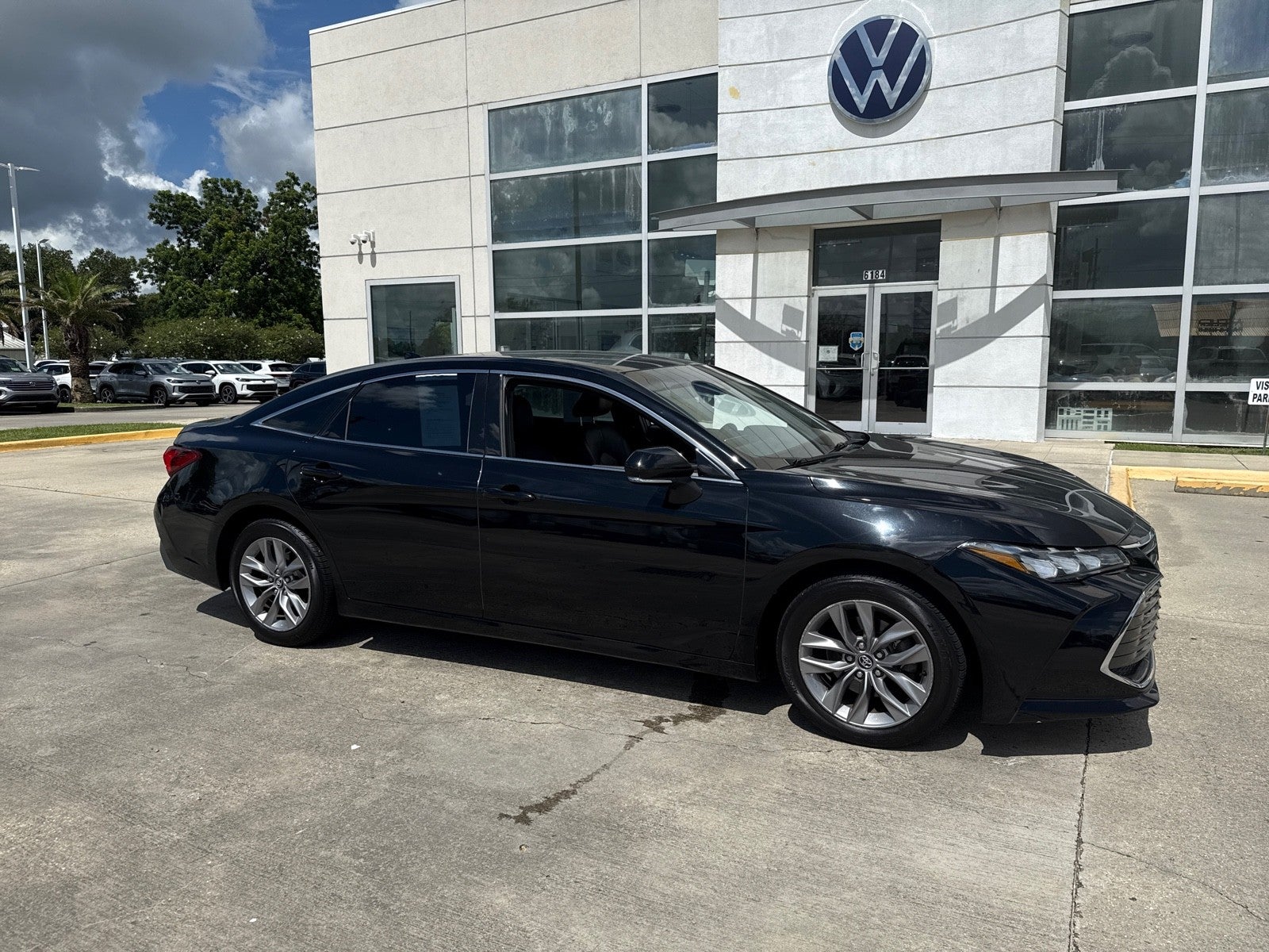 2020 Toyota Avalon XLE (Natl)