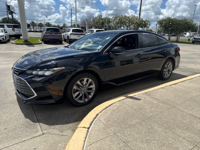 2020 Toyota Avalon XLE (Natl)