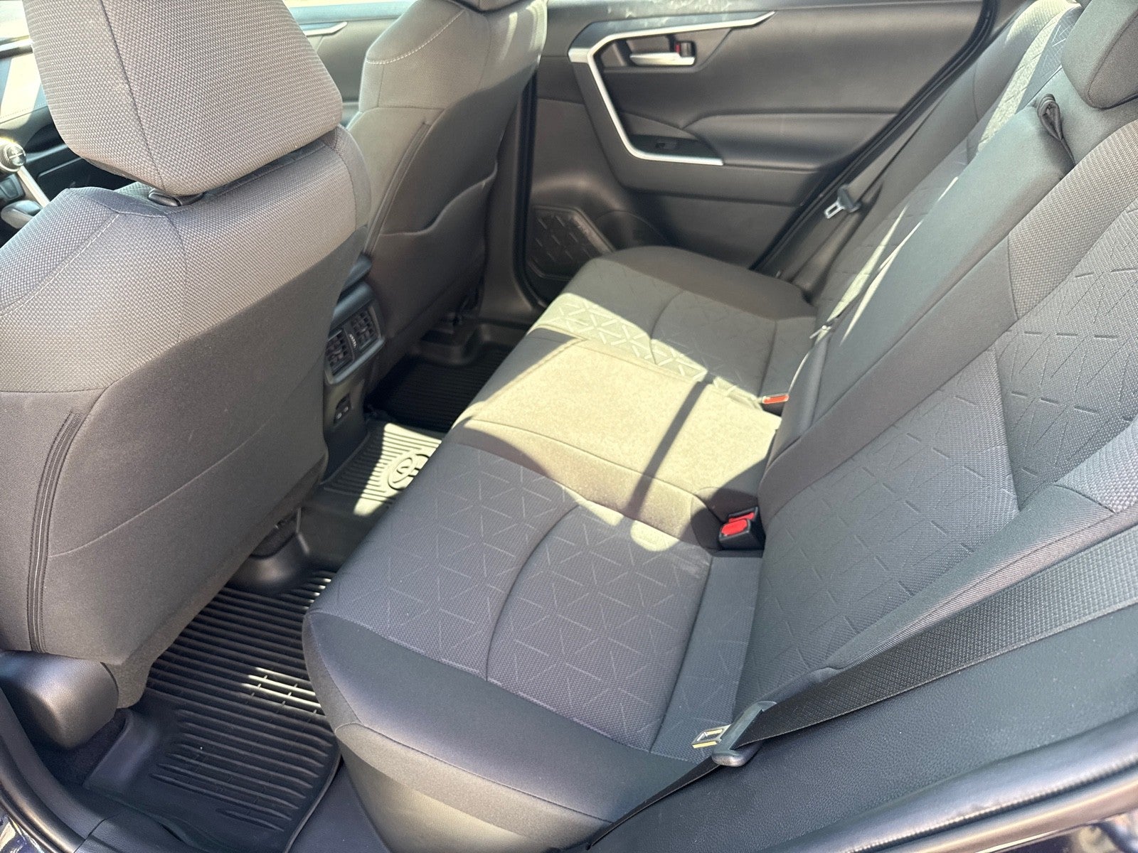 2023 Toyota RAV4 Hybrid XLE AWD (Natl)