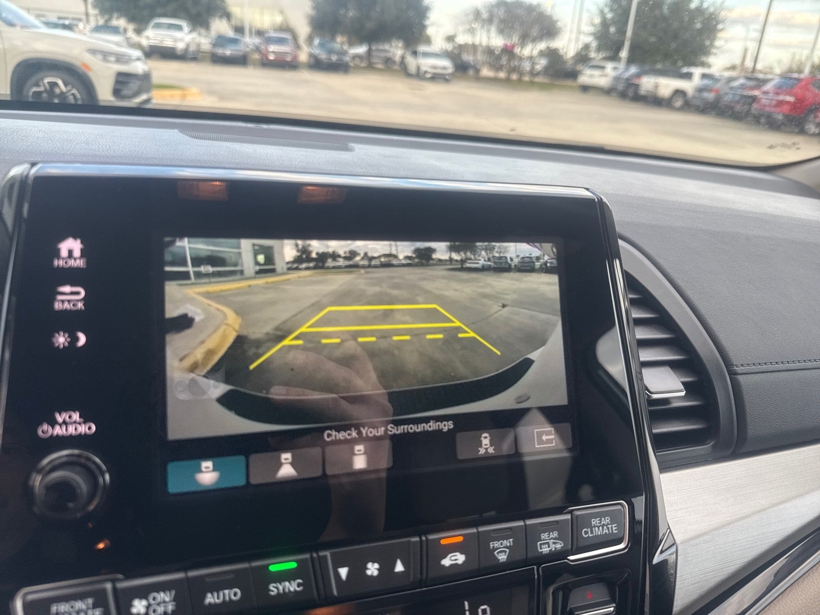 2024 Honda Odyssey Touring Auto