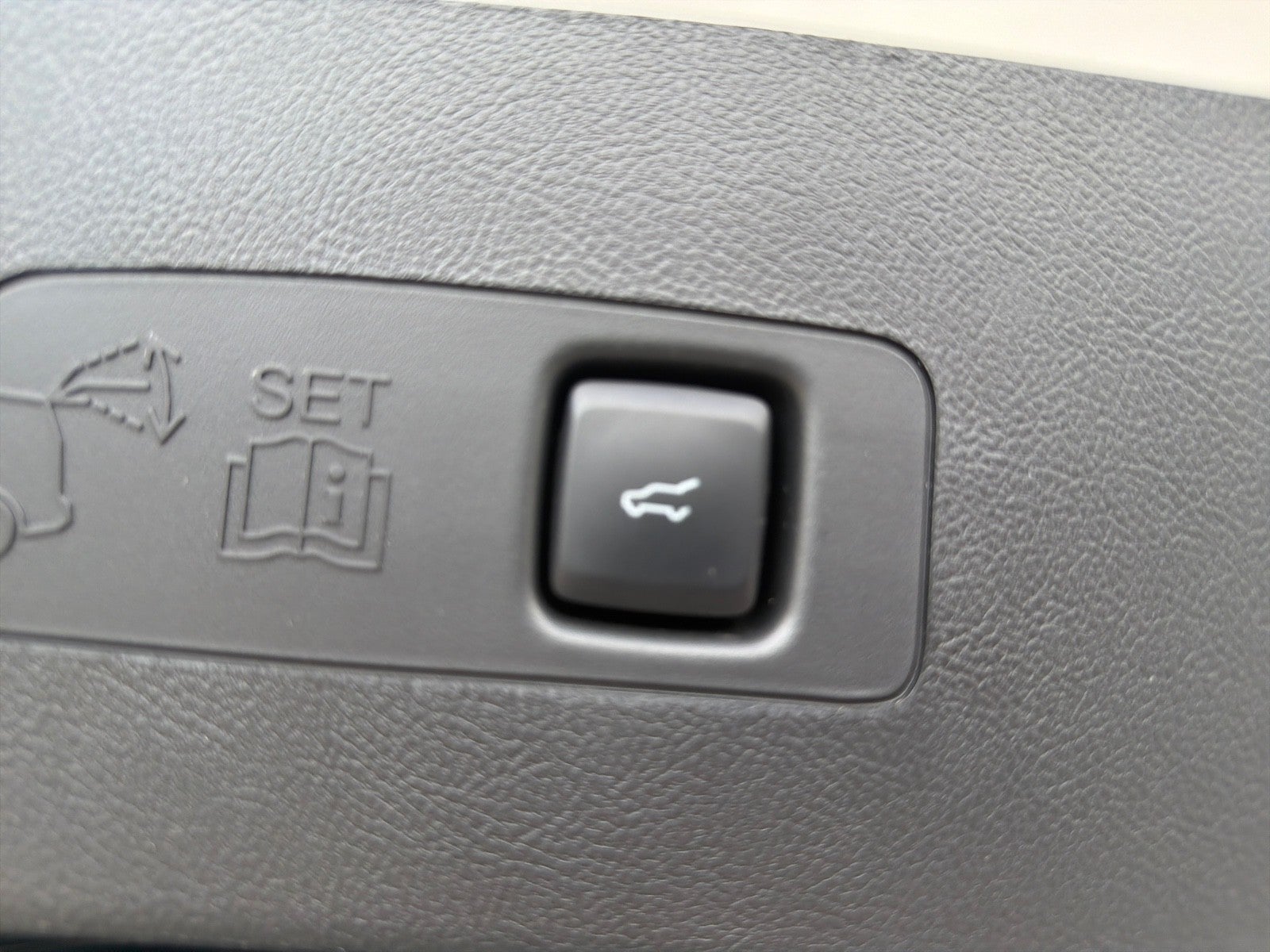 2023 Lincoln Corsair Standard FWD