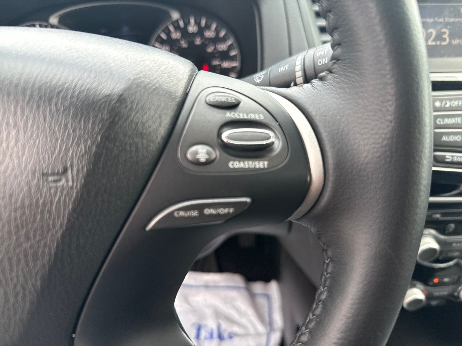 2019 Nissan Pathfinder FWD SV