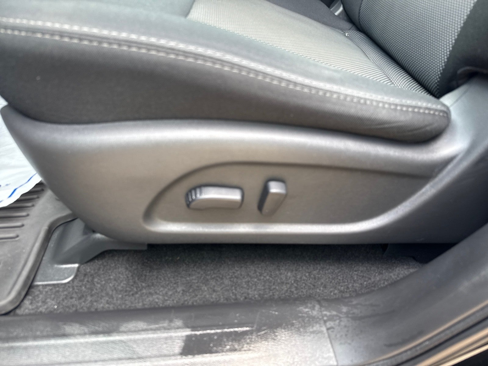 2019 Nissan Pathfinder FWD SV