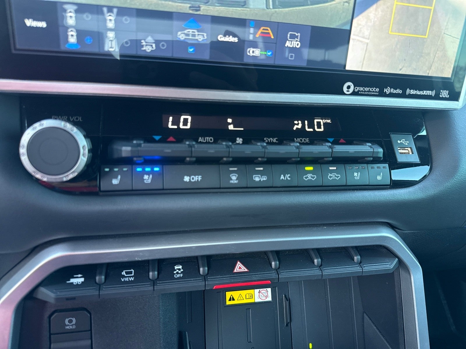 2022 Toyota Tundra 2WD Platinum CrewMax 5.5' Bed (Natl)