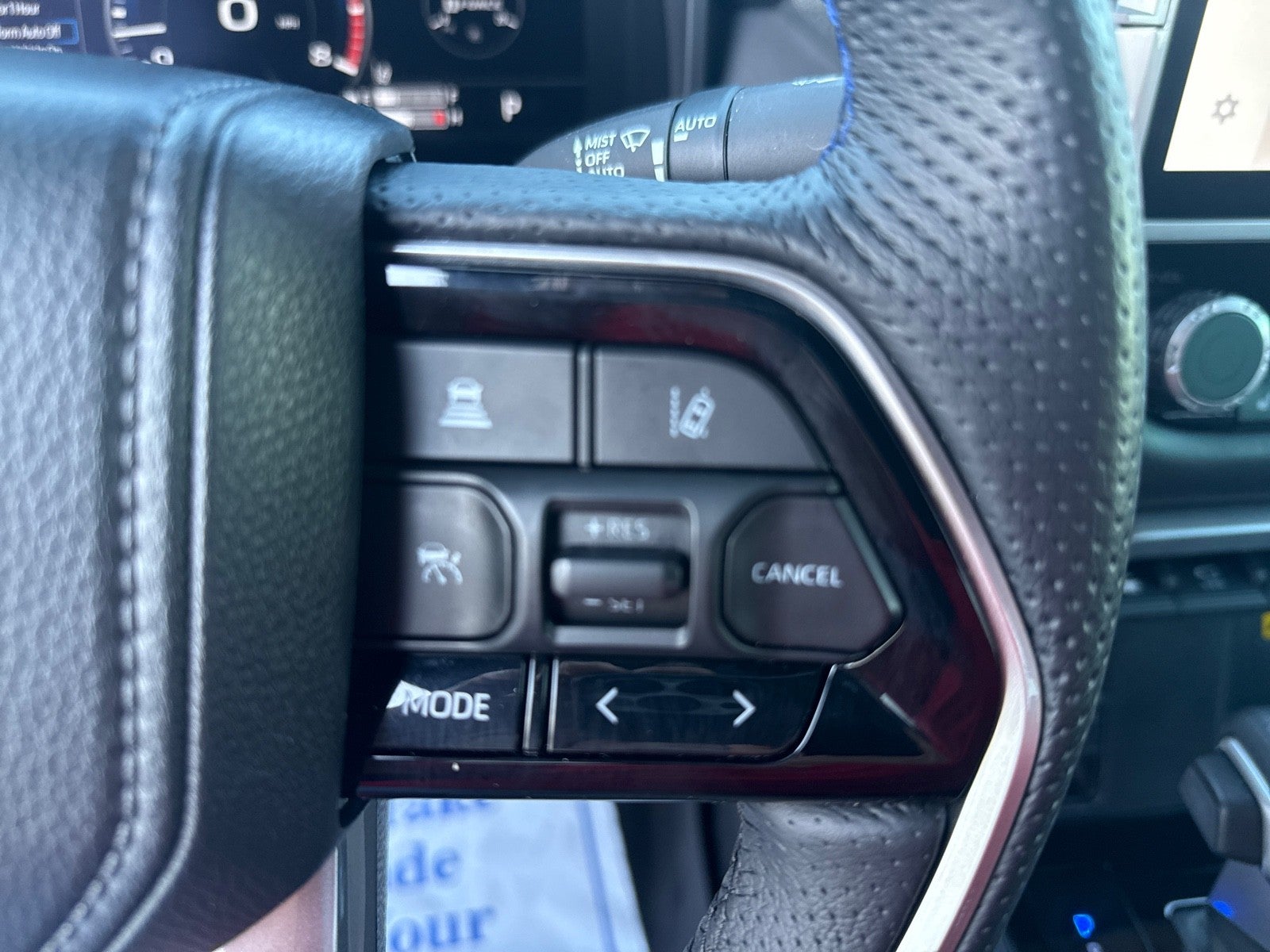 2022 Toyota Tundra 2WD Platinum CrewMax 5.5' Bed (Natl)