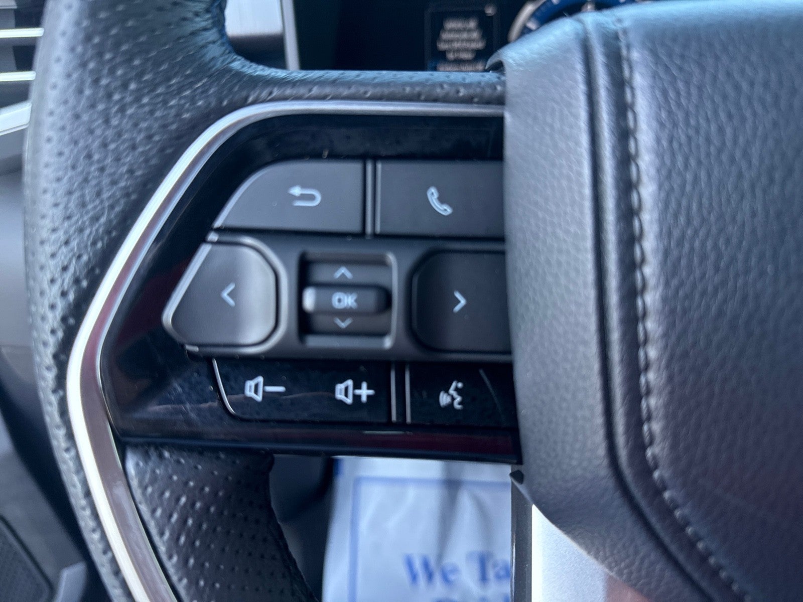 2022 Toyota Tundra 2WD Platinum CrewMax 5.5' Bed (Natl)