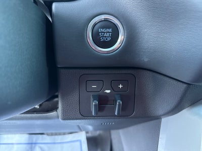 2022 Toyota Tundra 2WD Platinum CrewMax 5.5' Bed (Natl)