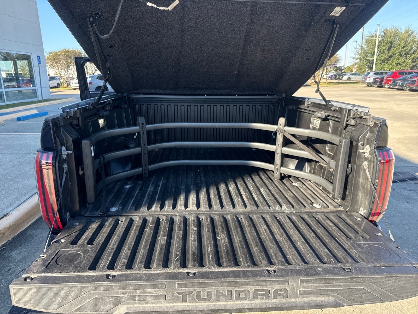 2022 Toyota Tundra 2WD Platinum CrewMax 5.5' Bed (Natl)