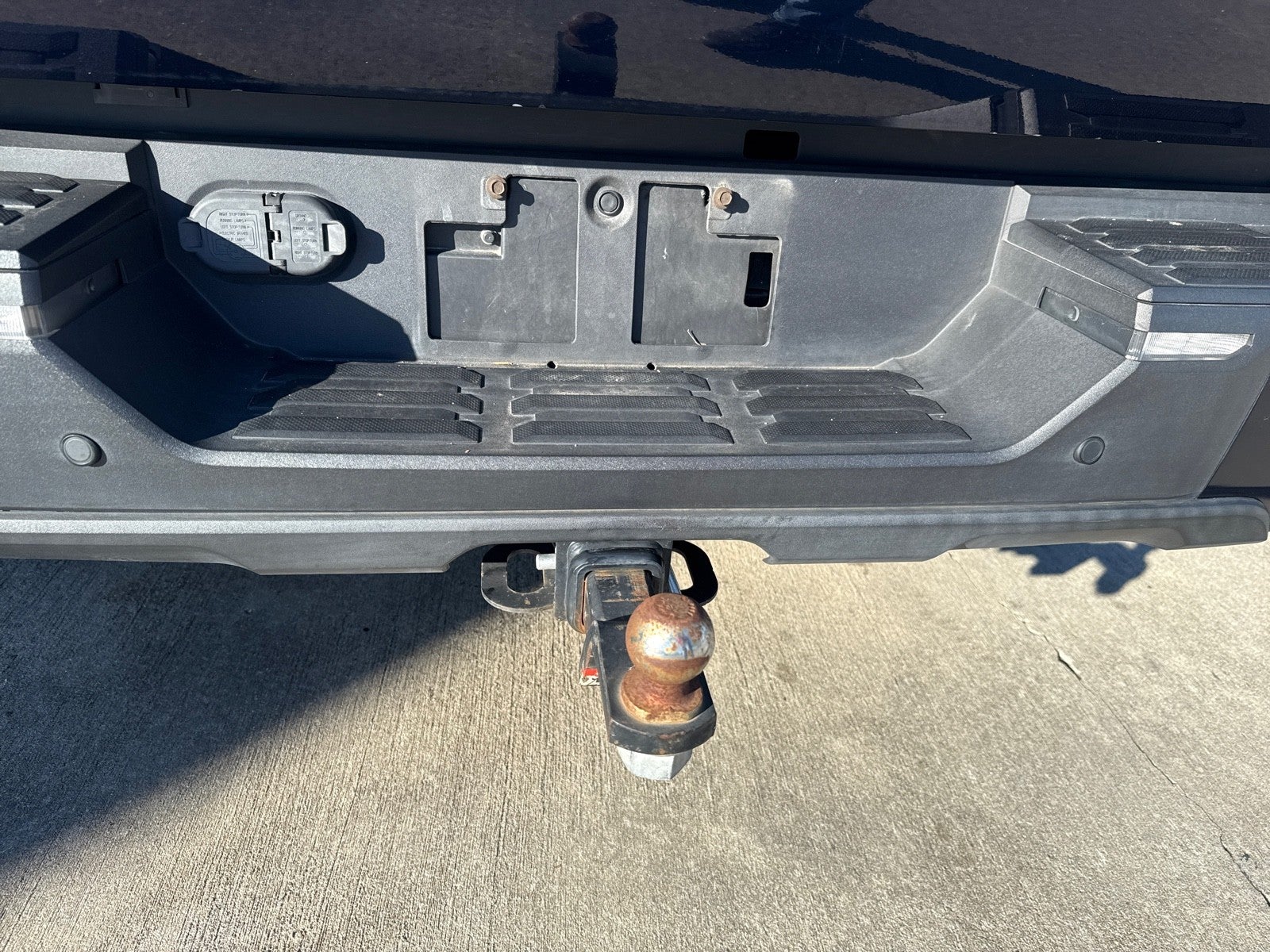 2022 Toyota Tundra 2WD Platinum CrewMax 5.5' Bed (Natl)