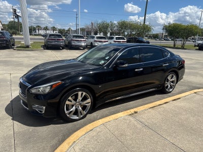 2017 INFINITI Q70L 3.7 RWD