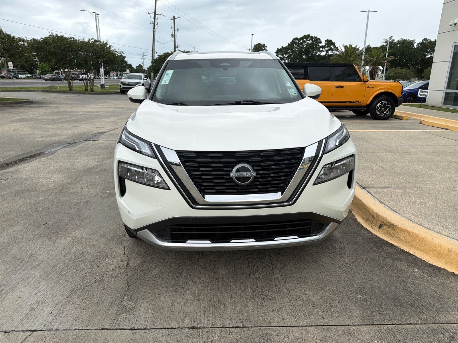 2023 Nissan Rogue FWD Platinum