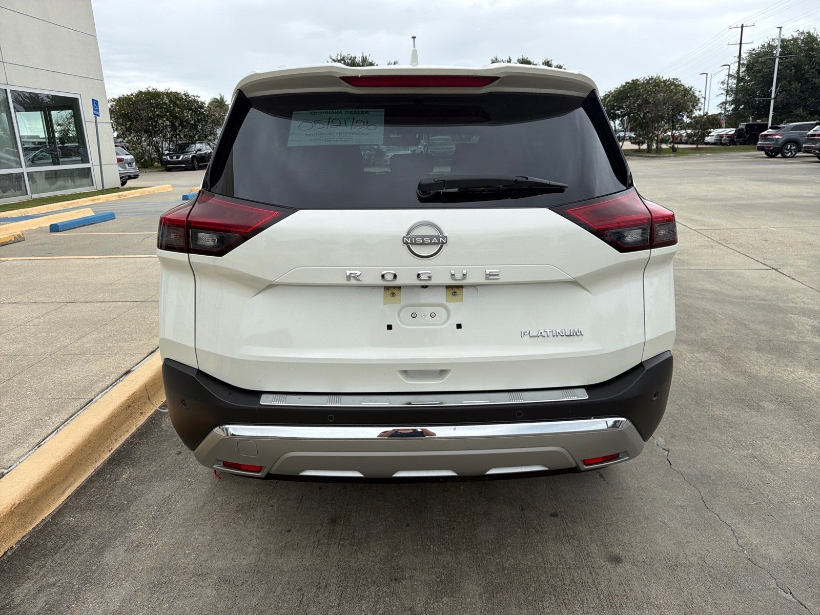 2023 Nissan Rogue FWD Platinum
