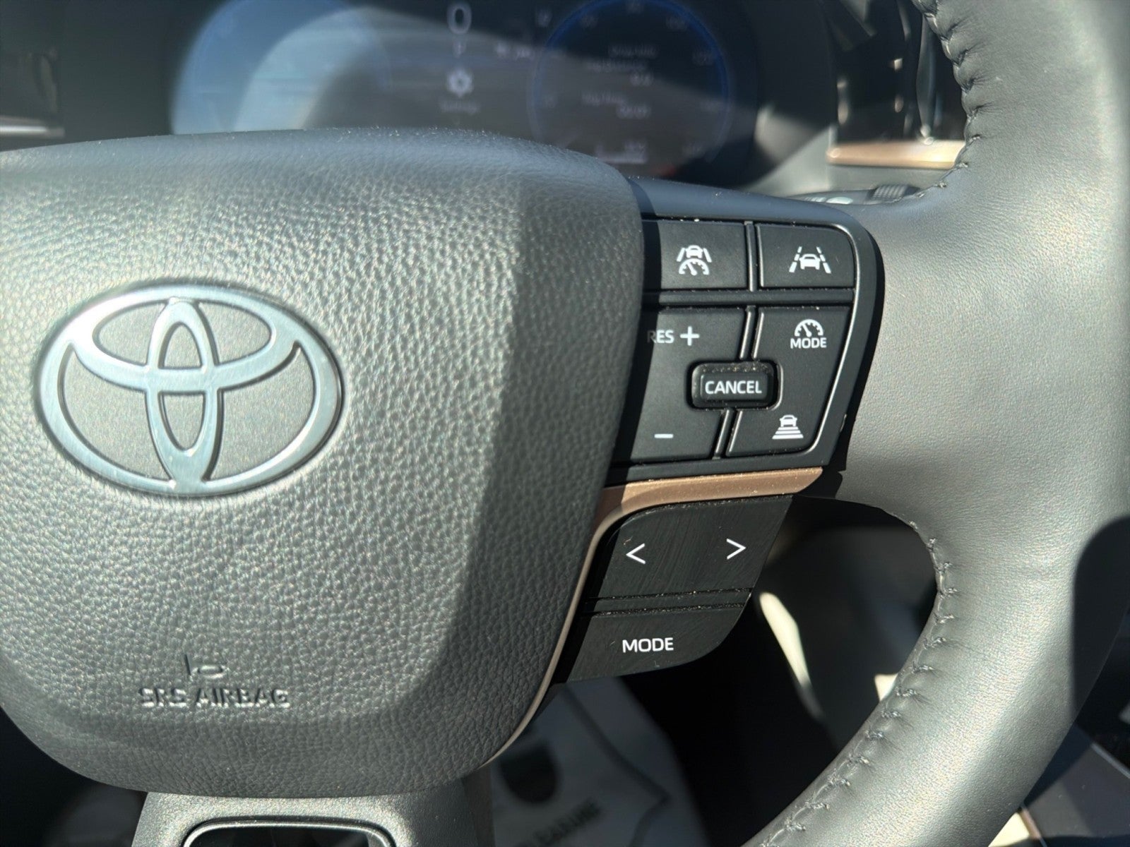 2023 Toyota Crown Limited AWD (Natl)