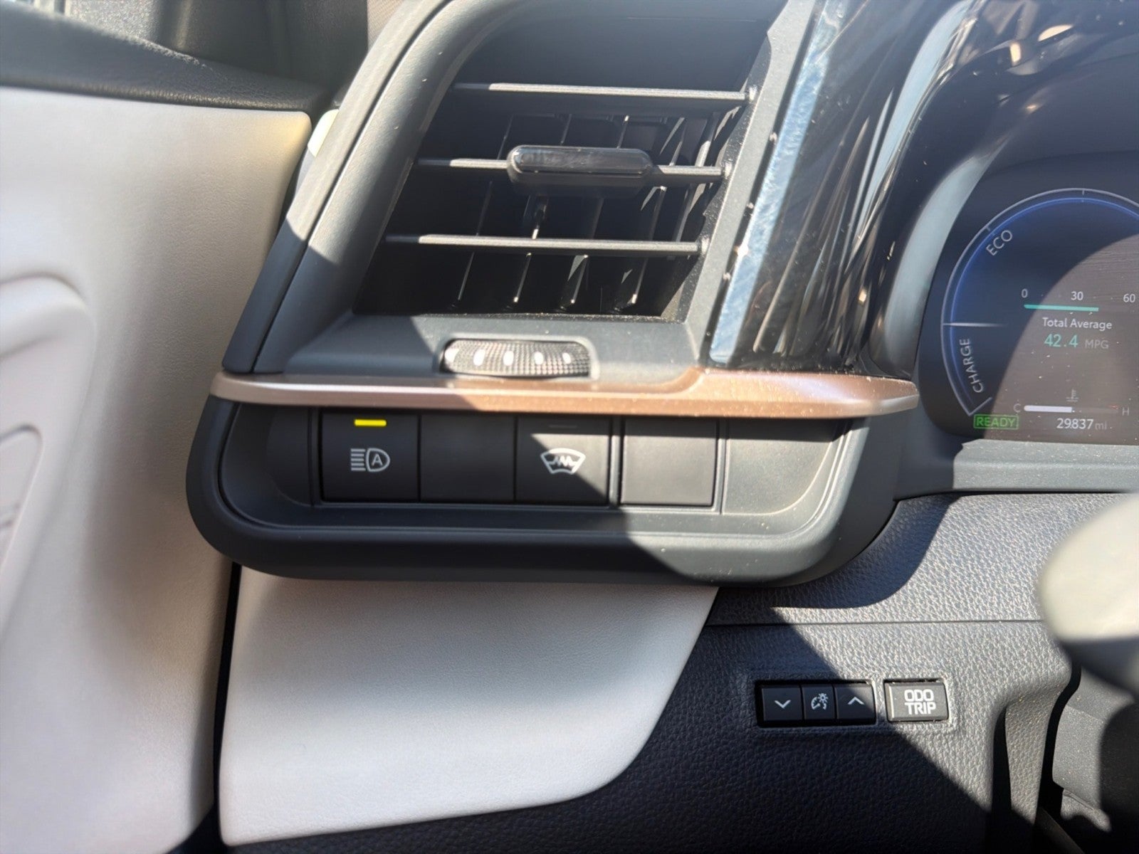 2023 Toyota Crown Limited AWD (Natl)