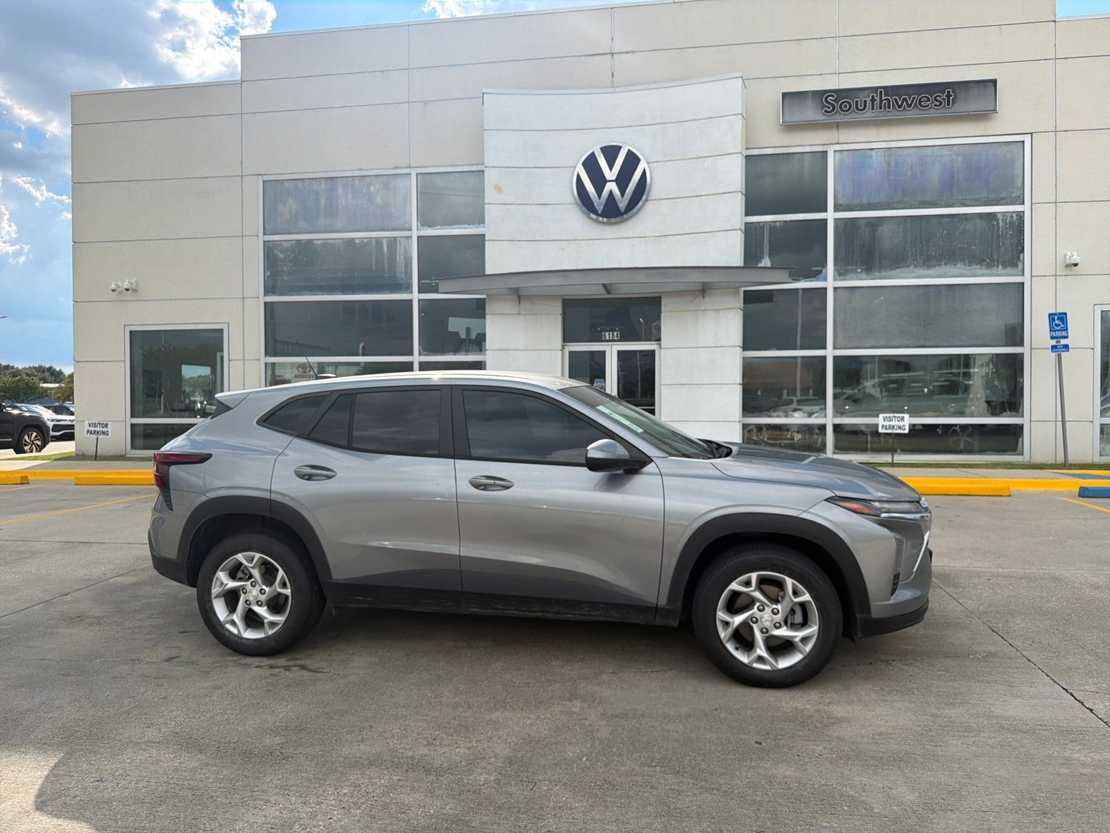 2025 Chevrolet Trax LS
