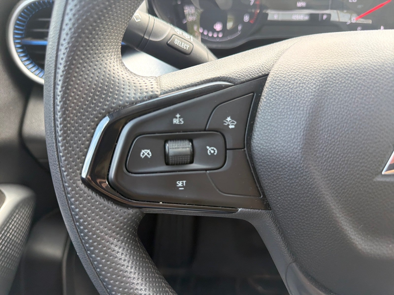2025 Chevrolet Trax FWD 4dr LS