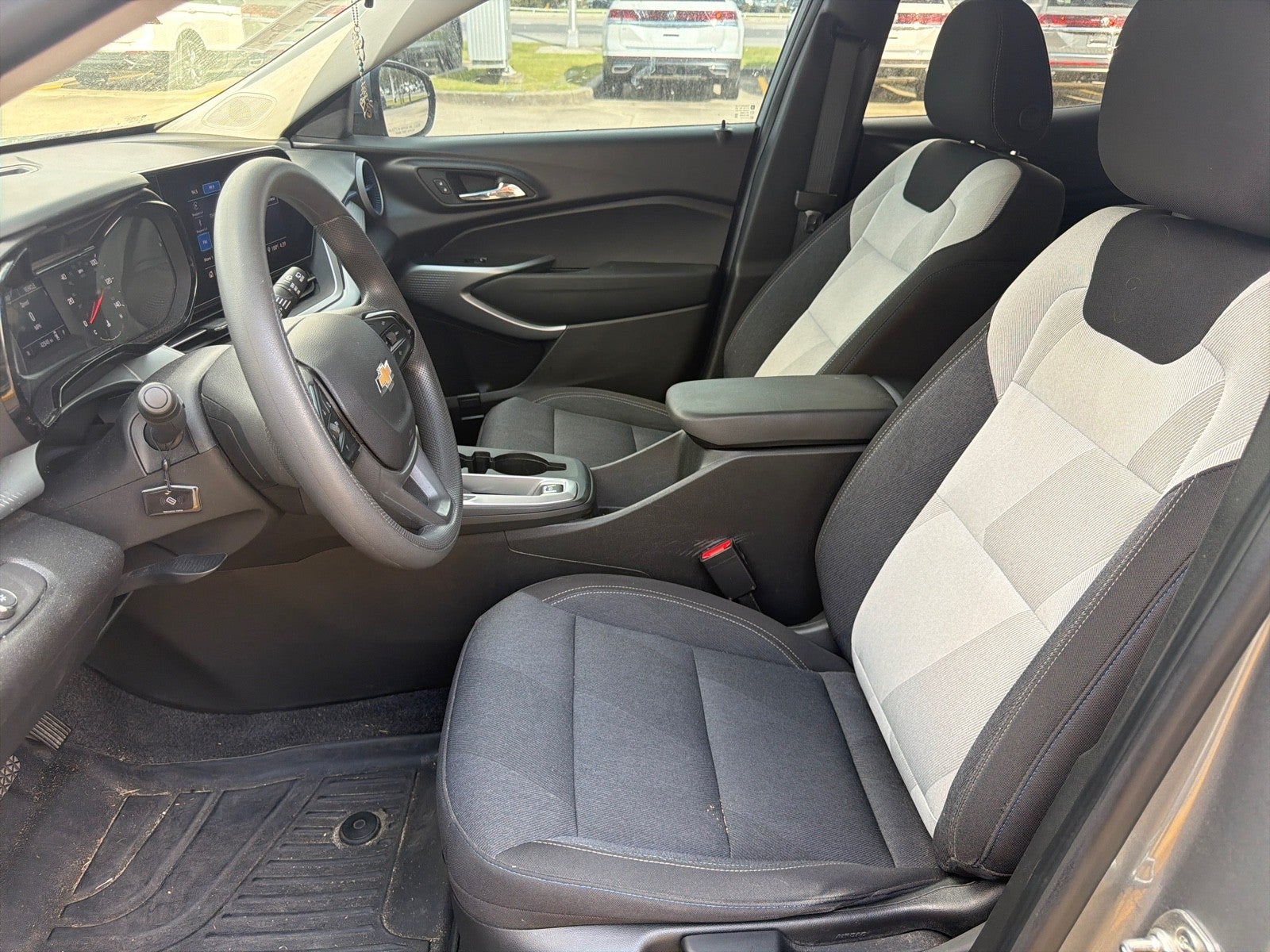 2025 Chevrolet Trax FWD 4dr LS