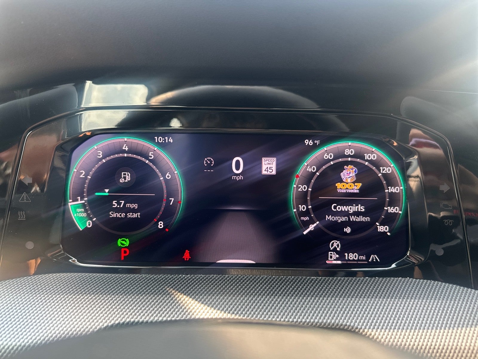 2025 Volkswagen Golf GTI 2.0T SE DSG