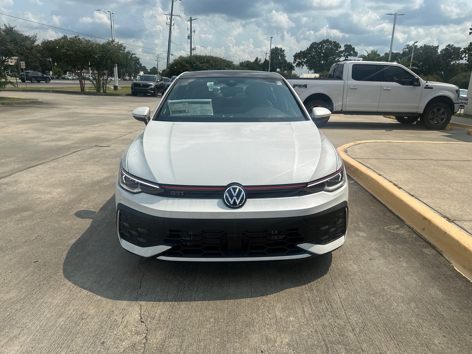 2025 Volkswagen Golf GTI 2.0T SE DSG